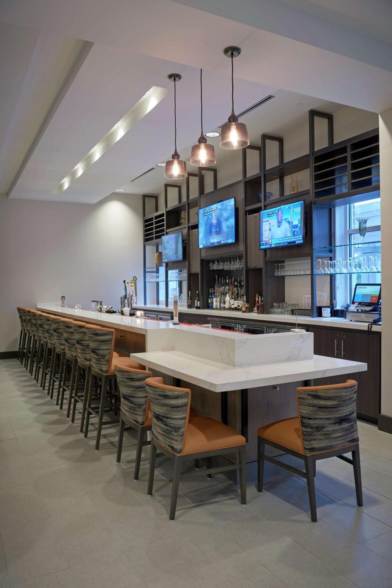 Hilton Garden Inn Corning Downtown Exterior photo